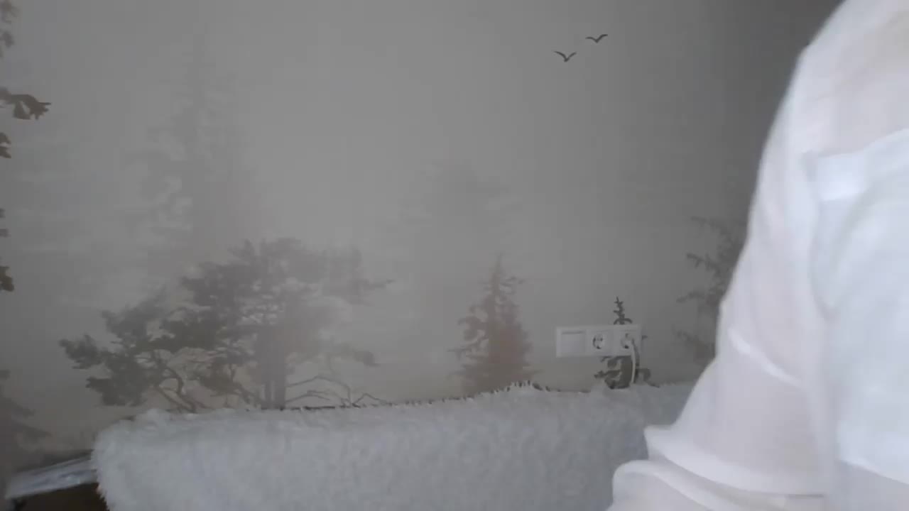 Red_Rose_98 Cam Model Chat October 16, 2025