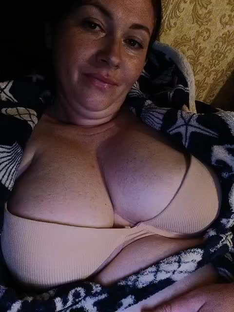 Sweet-Milana Cam Model Chat October 16, 2025