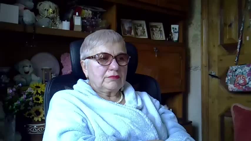 SweetCherry27 Cam Model Chat October 16, 2025