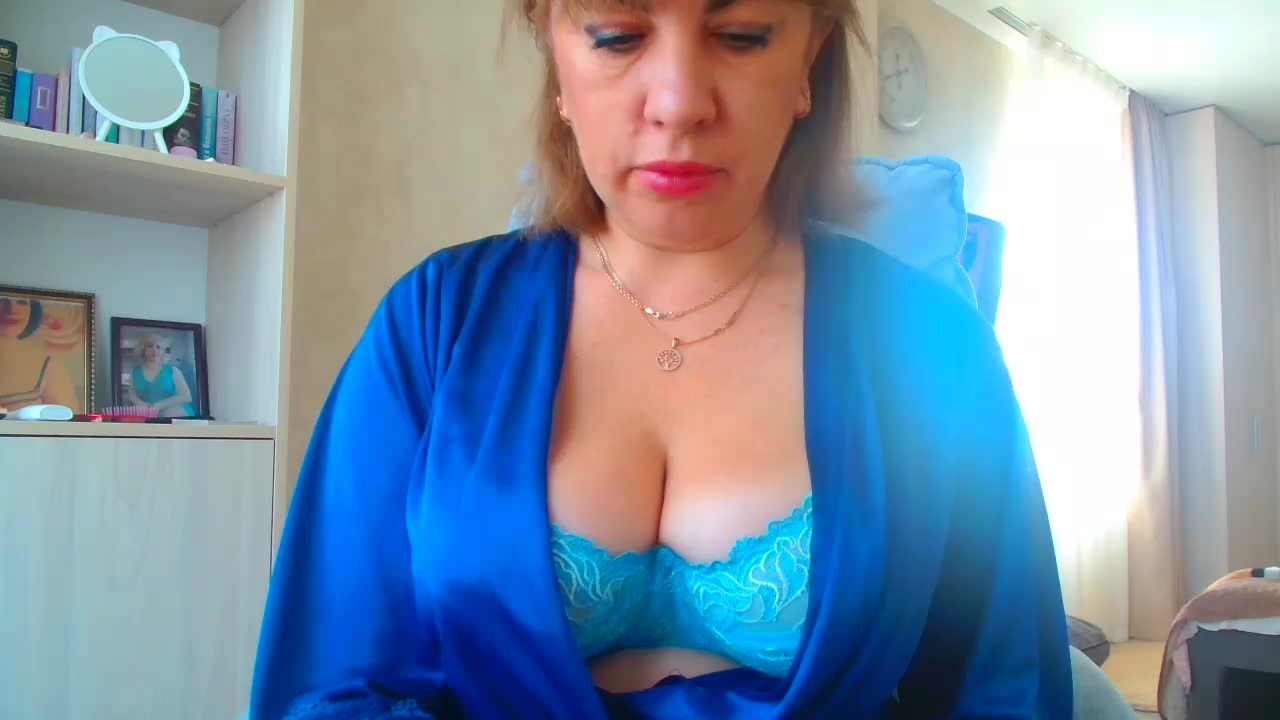 DonnaRosa Cam Model Chat October 16, 2025