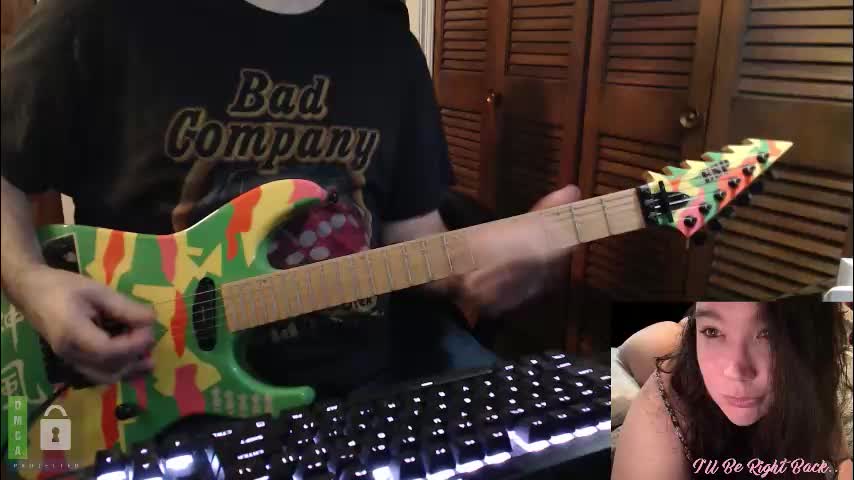 livewifecambjs Cam Model Chat October 16, 2025