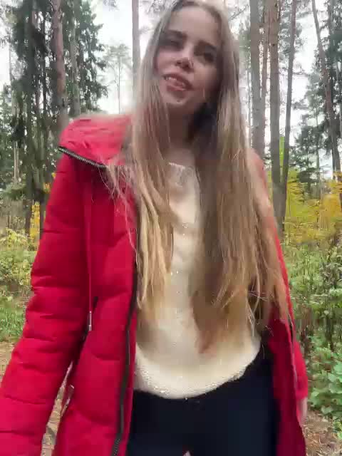 LolaSexxx Cam Model Chat October 16, 2025