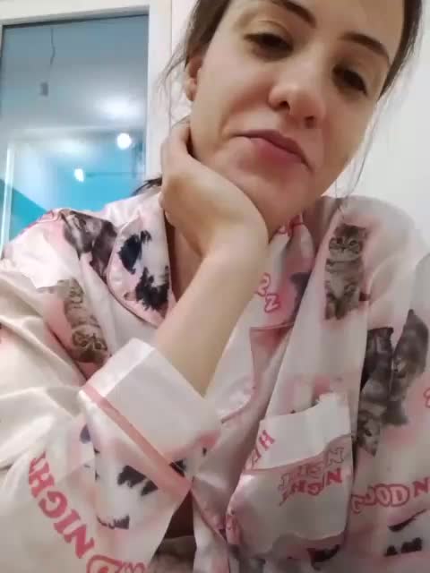 Bogina1 Cam Model Chat October 16, 2025