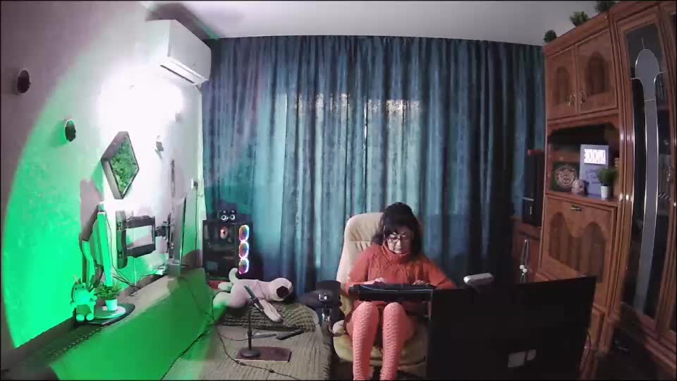 Infodar Cam Model Chat October 16, 2025