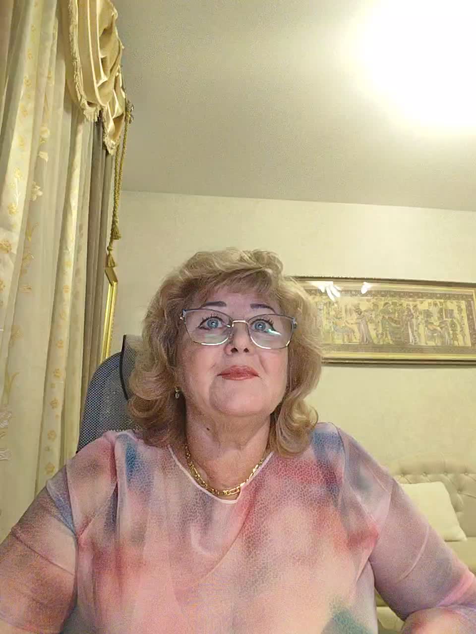 KarinkaSweet Cam Model Chat October 16, 2025