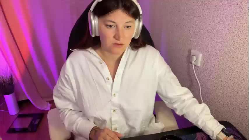katrin_kristal Cam Model Chat October 16, 2025