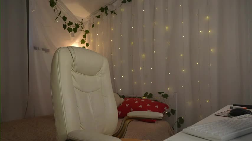 _arigins_ Cam Model Chat October 17, 2025