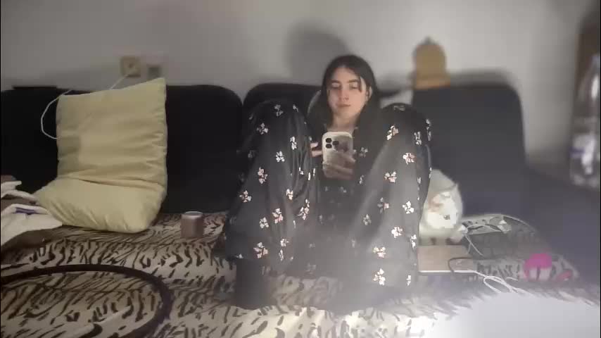 rosea_champagne Cam Model Chat October 17, 2025