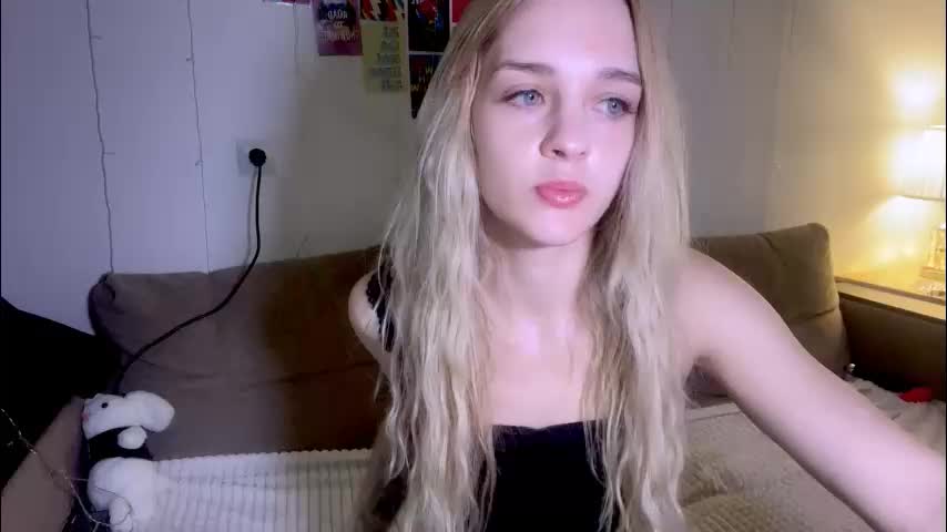 sailormoon666_ Cam Model Chat October 17, 2025