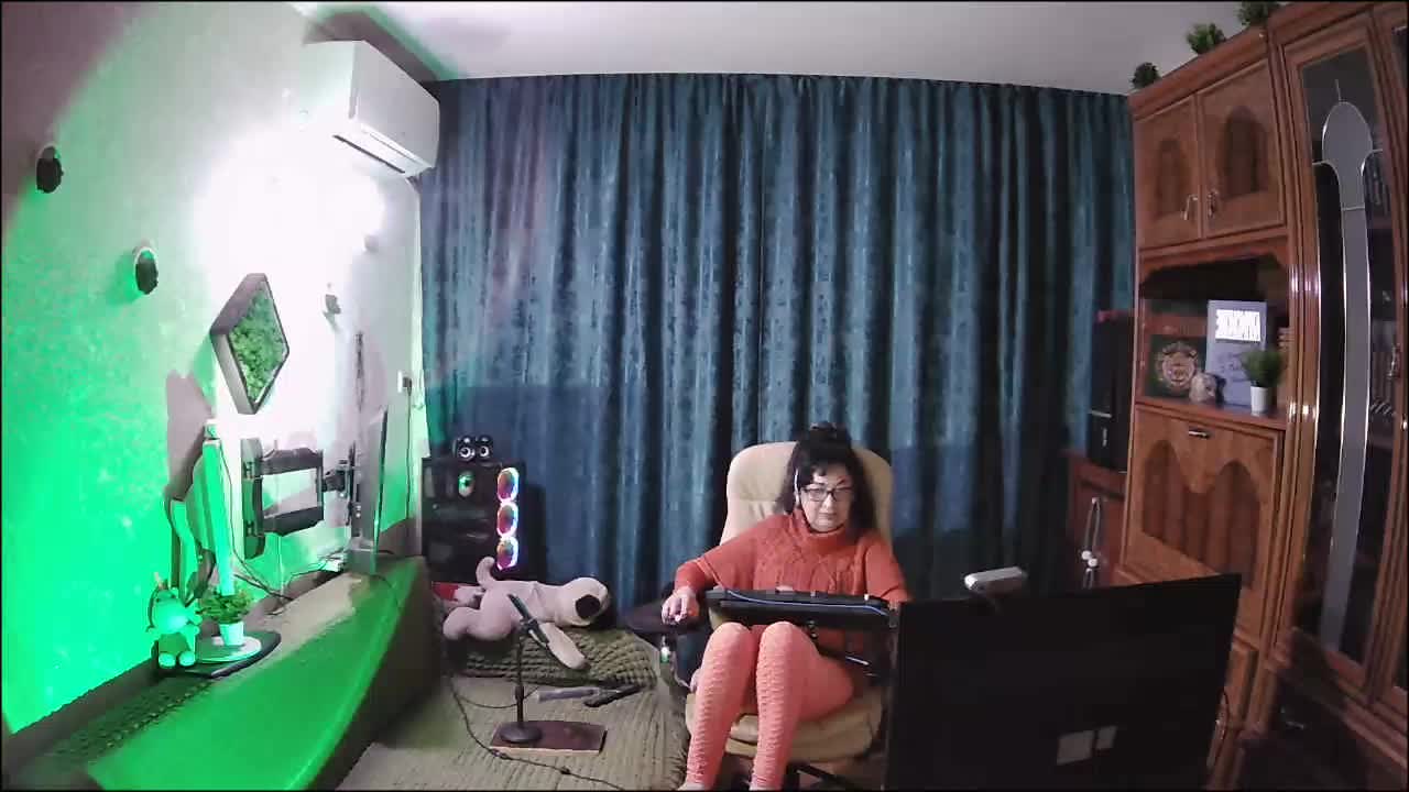 Infodar Cam Model Chat October 17, 2025