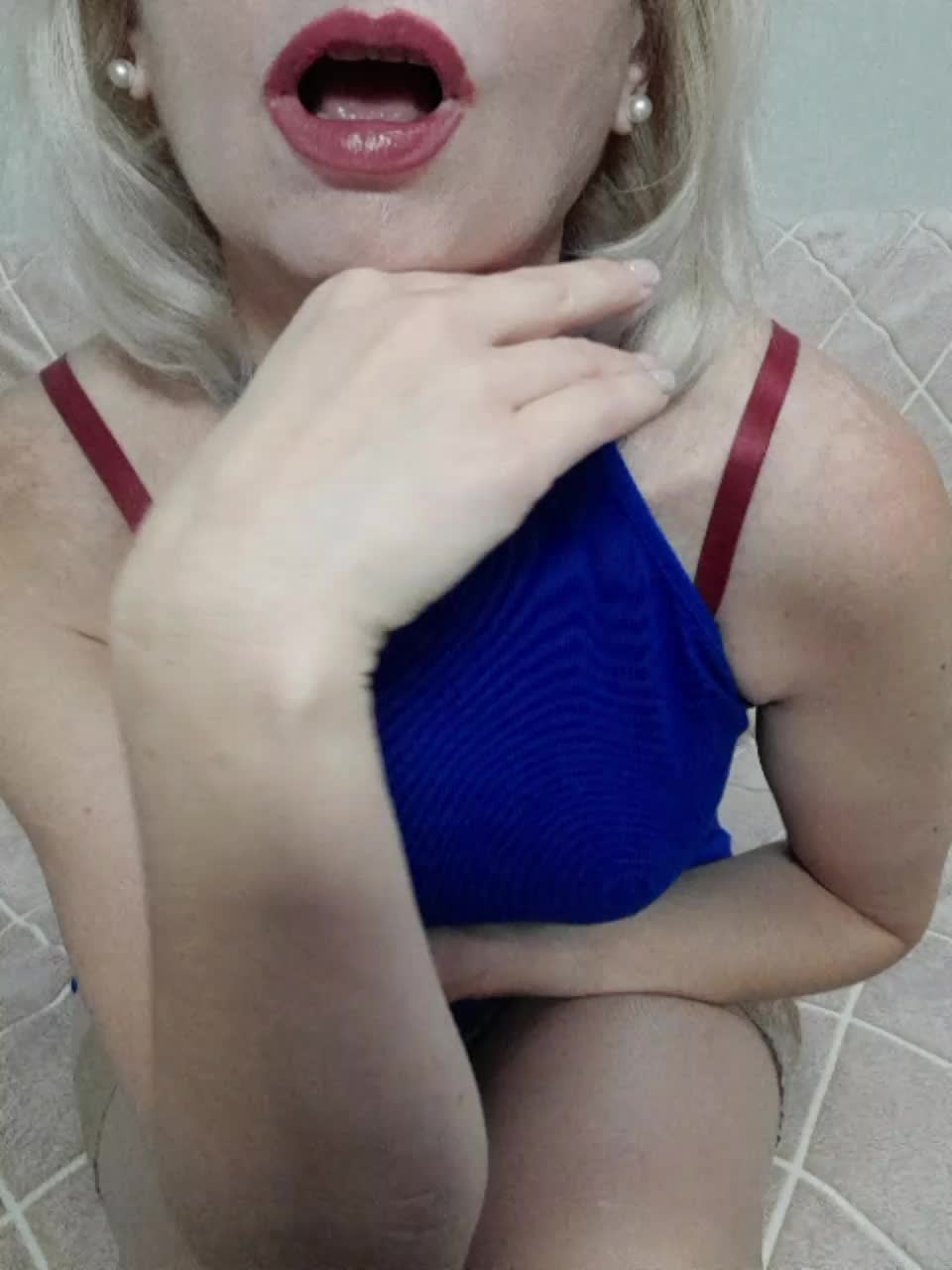 MOON37x Cam Model Chat October 17, 2025