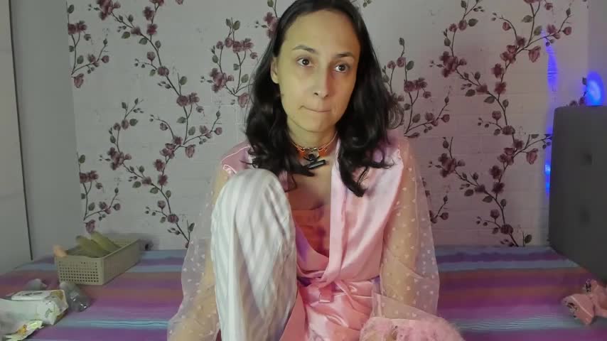 Alisagold90 Cam Model Chat October 17, 2025