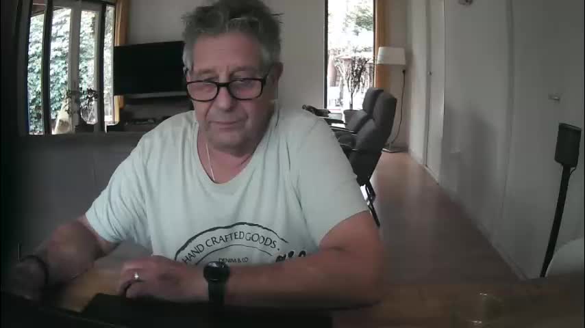 woodwurm Cam Model Chat October 17, 2025