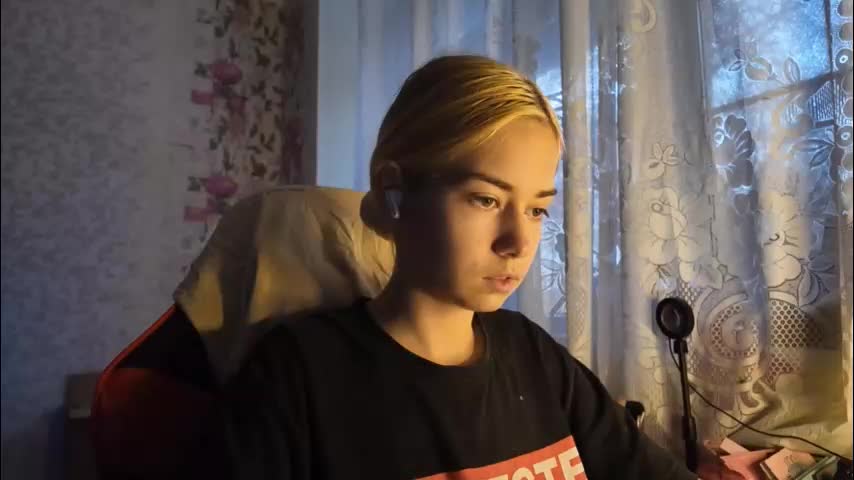 dinorahmroczkowski Cam Model Chat October 17, 2025