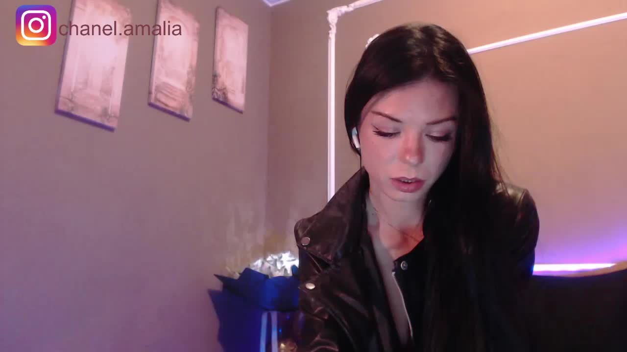 TriMorti Cam Model Chat October 17, 2025