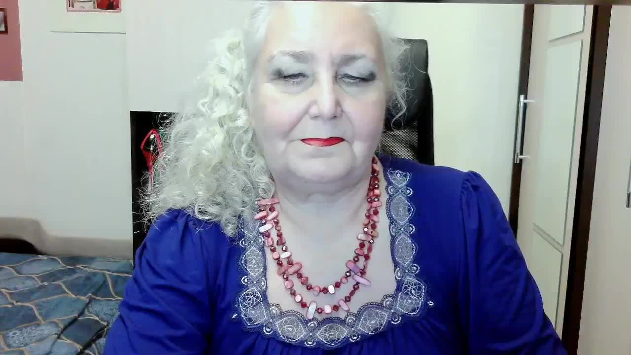 GrannyWants Cam Model Chat October 17, 2025
