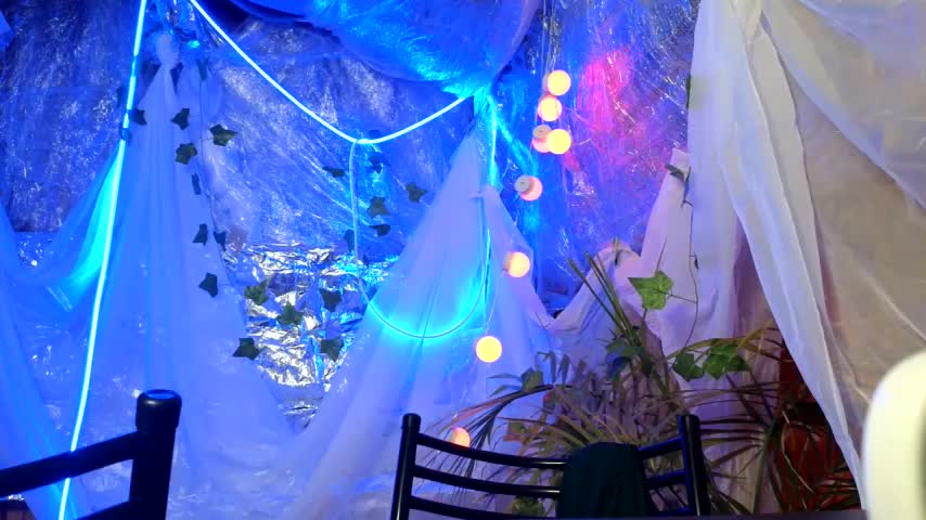 Jony_Marta Cam Model Chat October 17, 2025