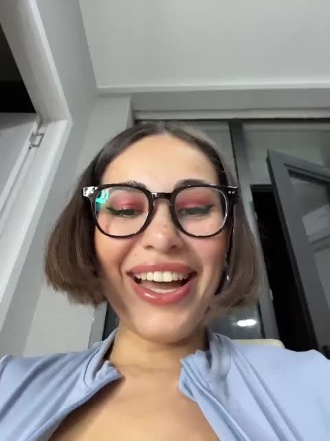 Talilia Cam Model Chat October 17, 2025