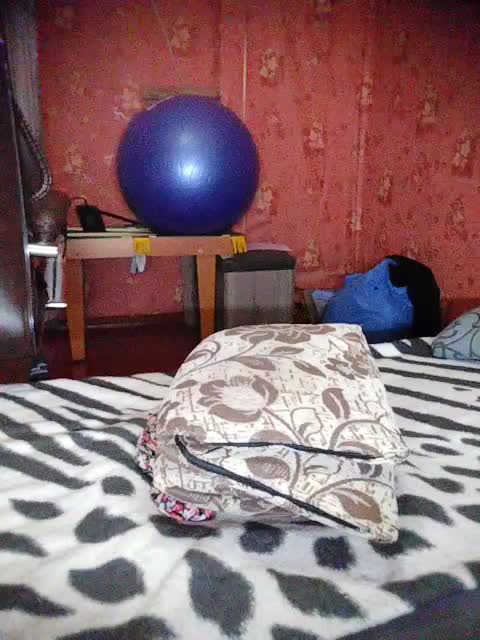 678_Sensuality_890 Cam Model Chat October 17, 2025