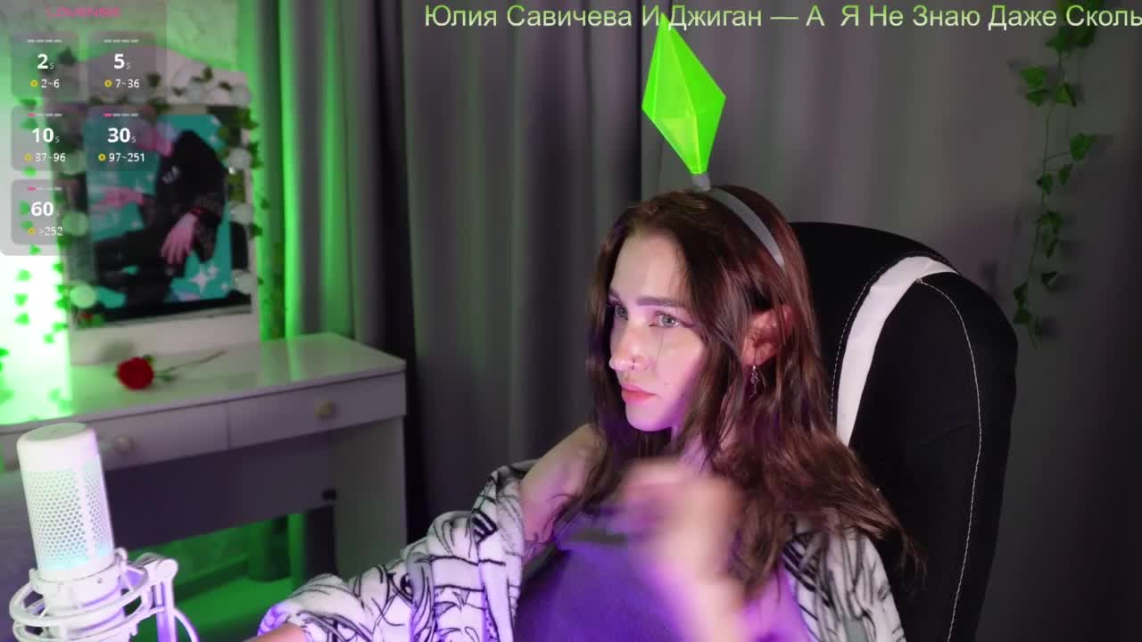 _SitCom_ Cam Model Chat October 17, 2025