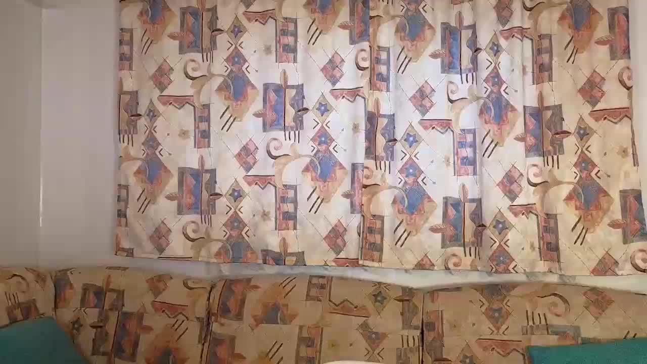 Miss_Milka Cam Model Chat October 17, 2025