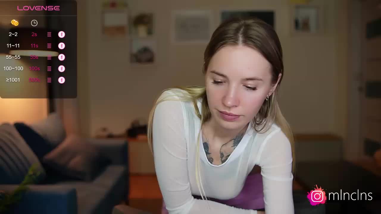 mel-collins Cam Model Chat October 17, 2025