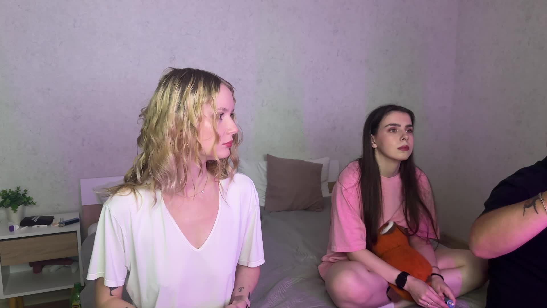 Maliinaa Cam Model Chat October 17, 2025