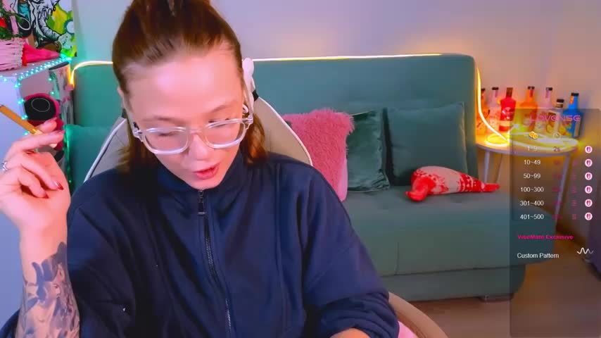 Karen_morris Cam Model Chat October 17, 2025