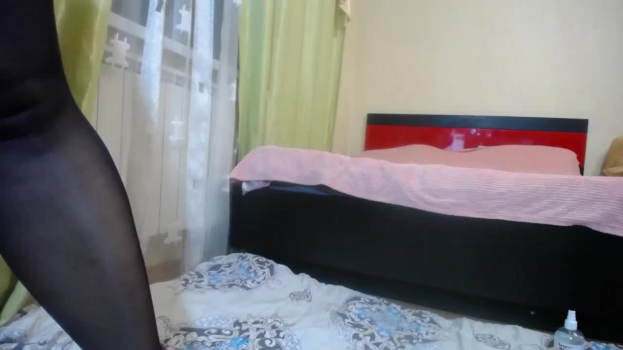 Sweet_Symphony Cam Model Chat October 17, 2025