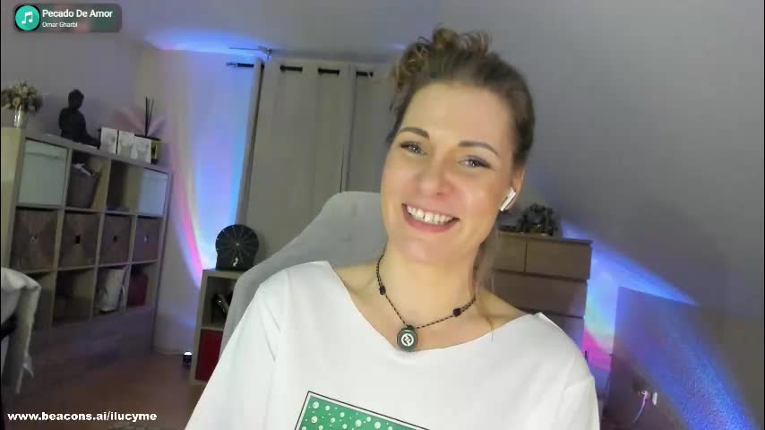 ilucyme Cam Model Chat October 17, 2025