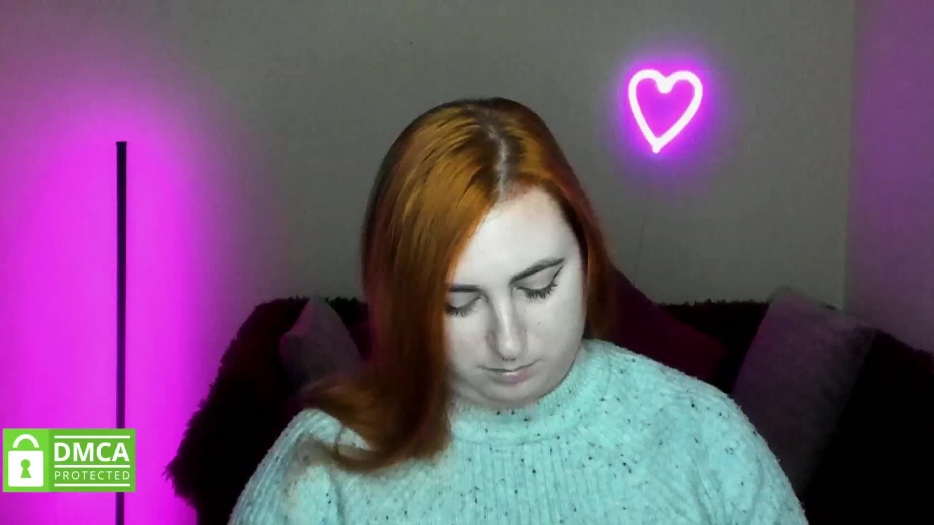 Aliciaredluv Cam Model Chat October 17, 2025