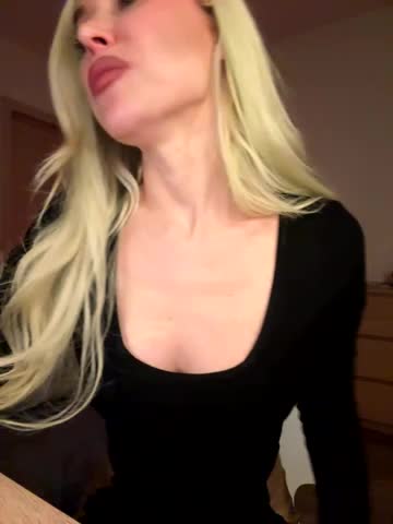 xDinnax Cam Model Chat October 17, 2025