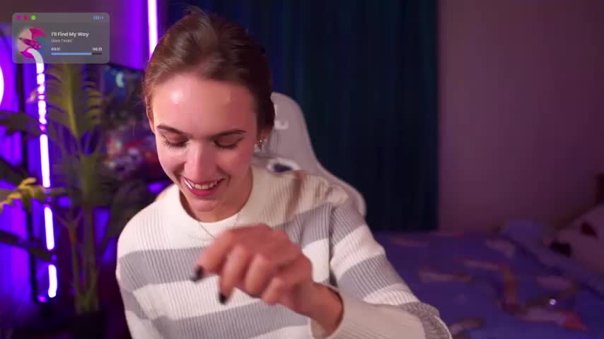 Kamila_icee Cam Model Chat October 17, 2025