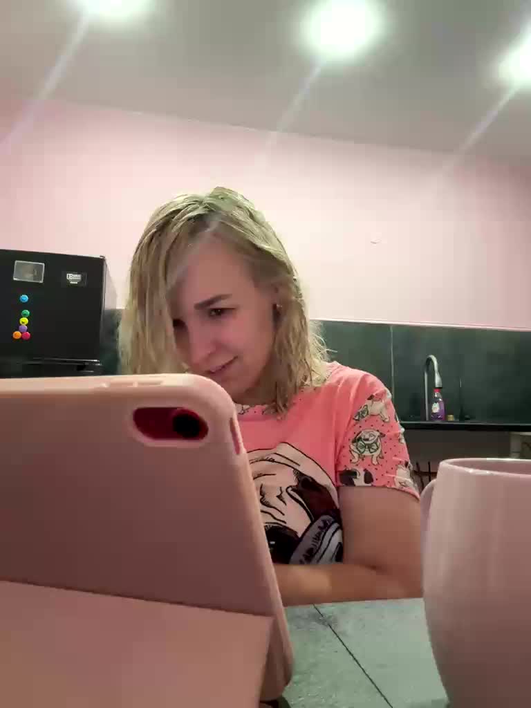 Kinesha Cam Model Chat October 17, 2025