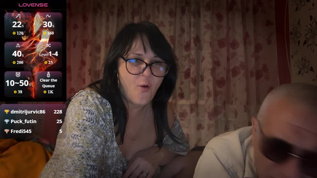 StellarTeam Cam Model Chat October 17, 2025