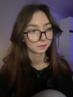 ShyAlya Cam Model Chat October 17, 2025