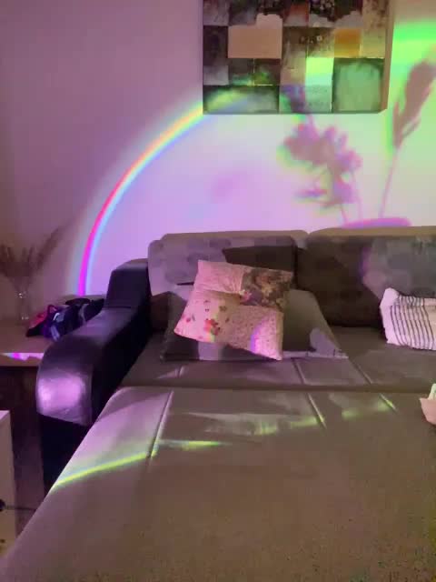 Alisasqrl Cam Model Chat October 17, 2025