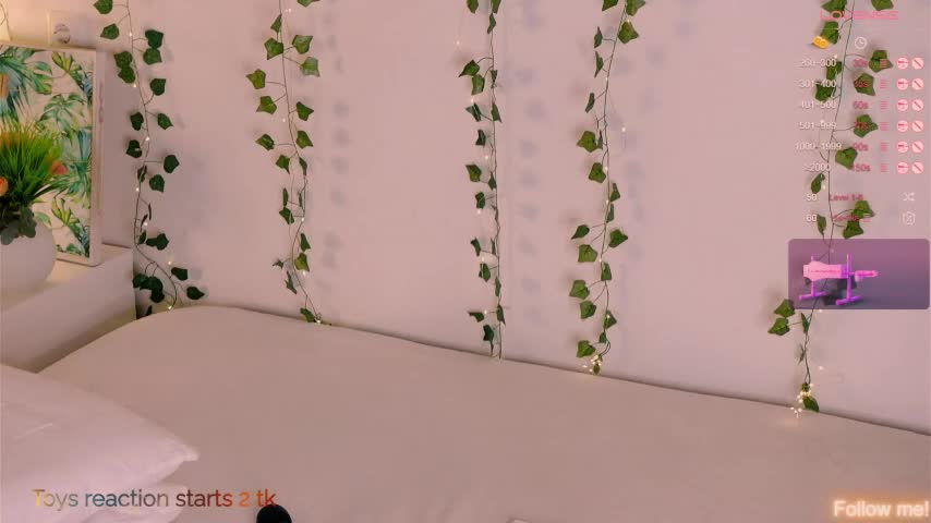 CarlyMilton Cam Model Chat October 17, 2025