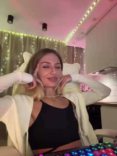 EnlivenLuv Cam Model Chat October 17, 2025