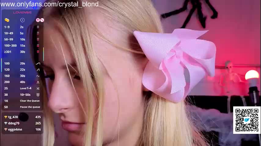 crystal_blond Cam Model Chat October 17, 2025
