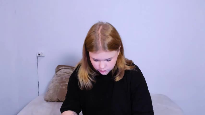 LaseyMoon Cam Model Chat October 17, 2025