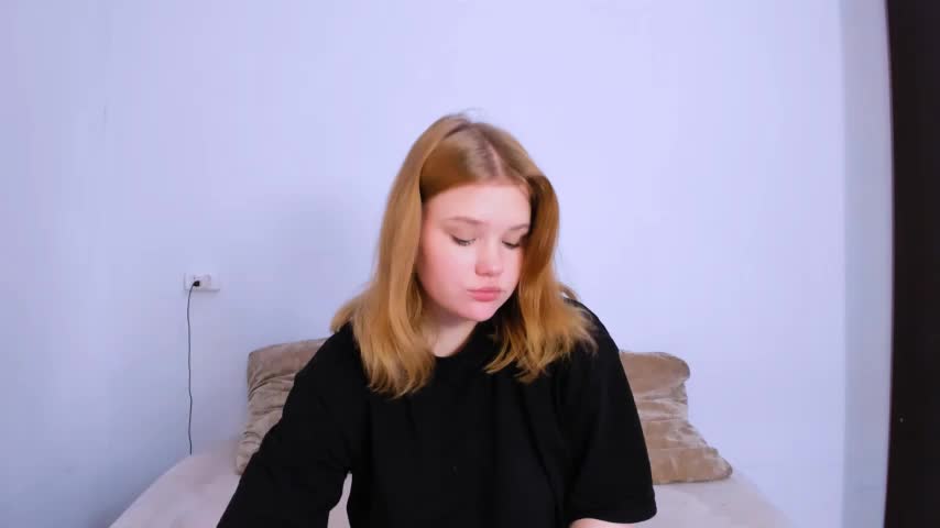 LaseyMoon Cam Model Chat October 17, 2025