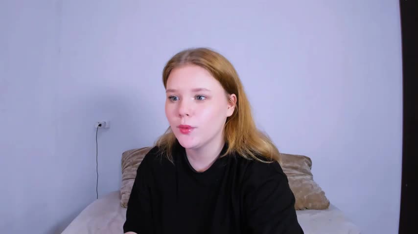 LaseyMoon Cam Model Chat October 17, 2025