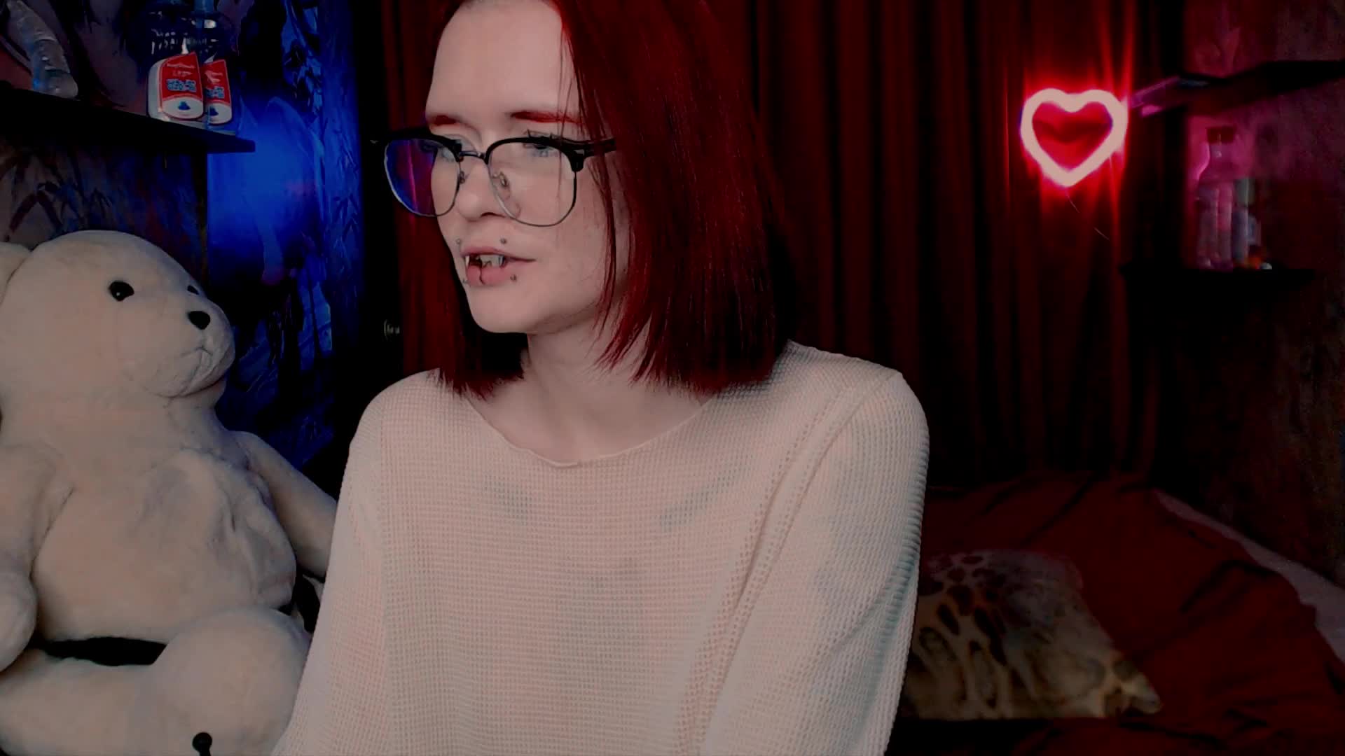 Velvet-and-Venom Cam Model Chat October 29, 2025