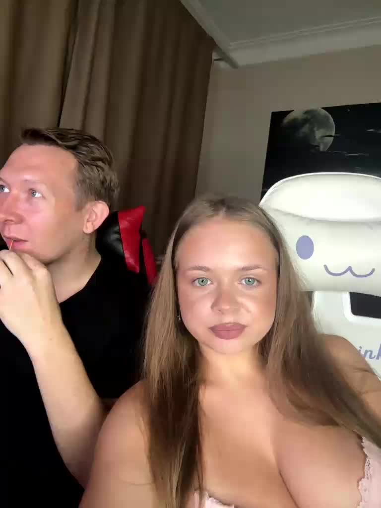 Art_cam Cam Model Chat October 29, 2025