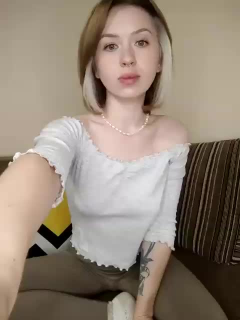 AlevtinnA Cam Model Chat October 29, 2025