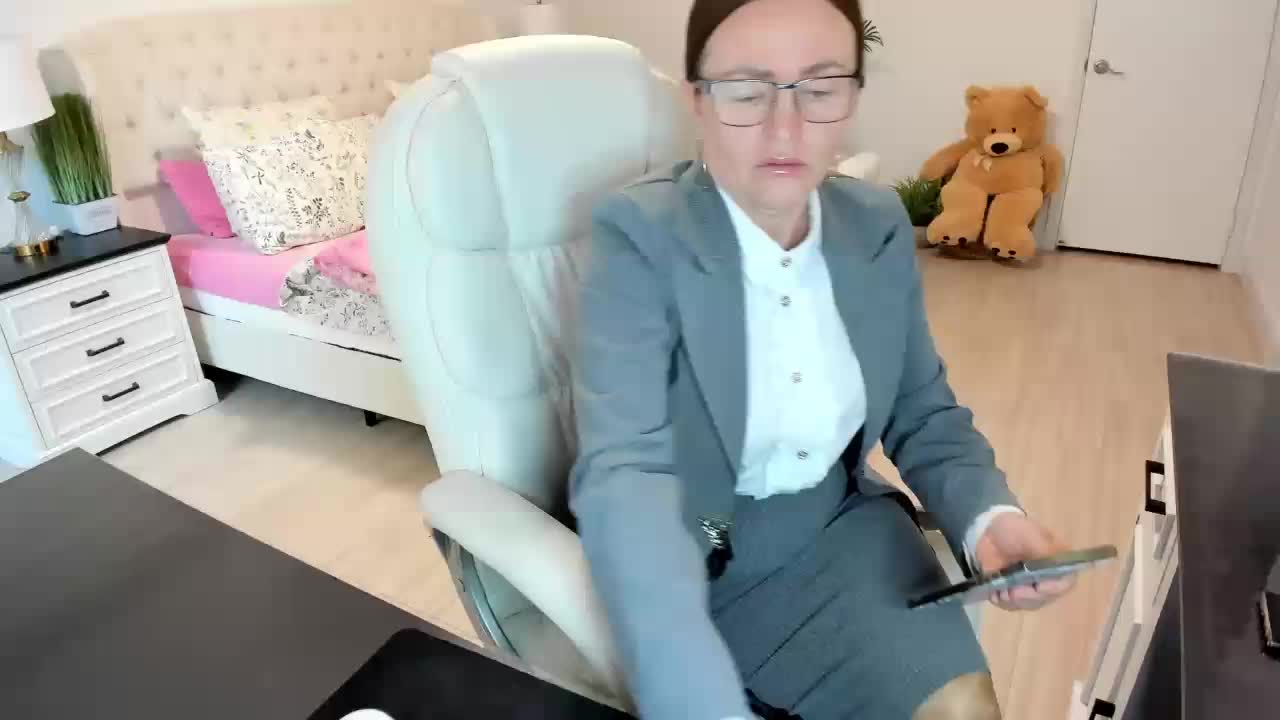 -Michelle- Cam Model Chat October 29, 2025