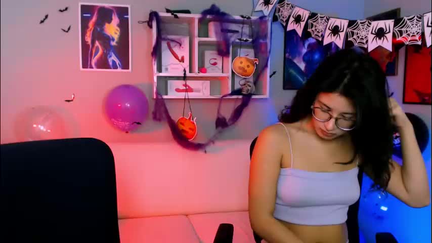 justcamila_ Cam Model Chat October 29, 2025