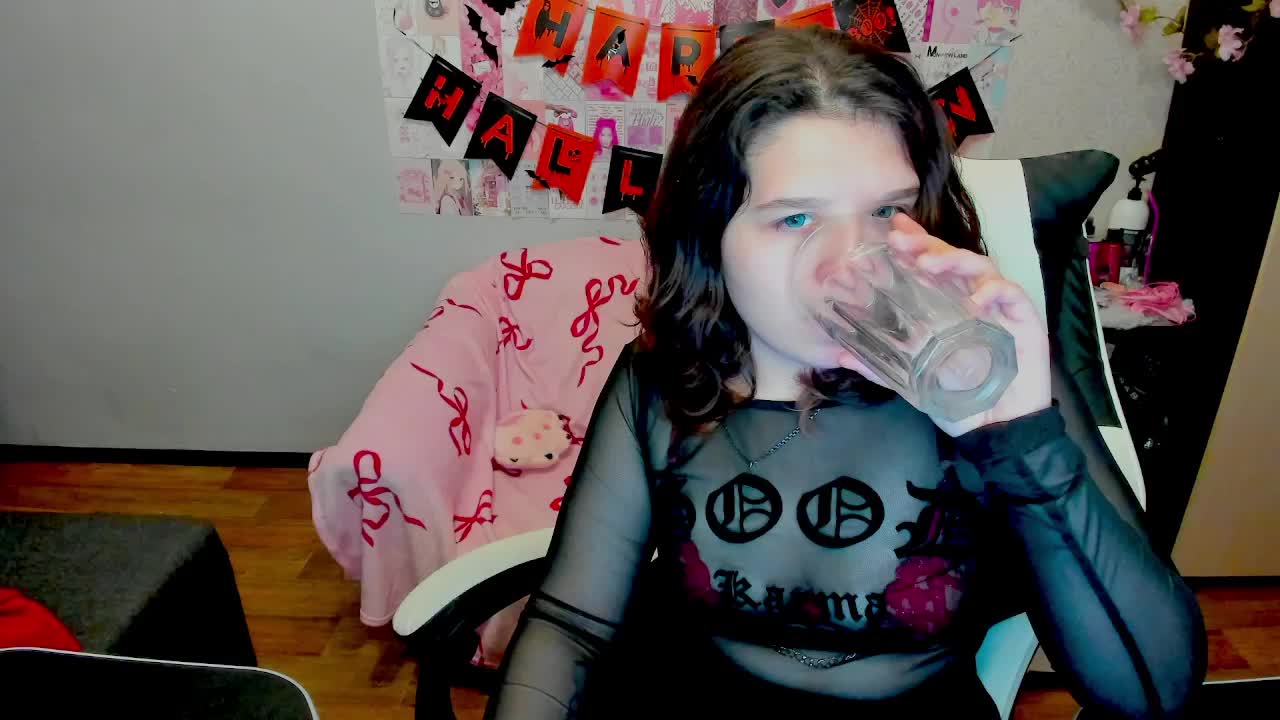 Acid-Kate Cam Model Chat October 29, 2025