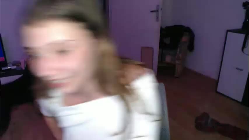 aliens4twenty Cam Model Chat October 29, 2025